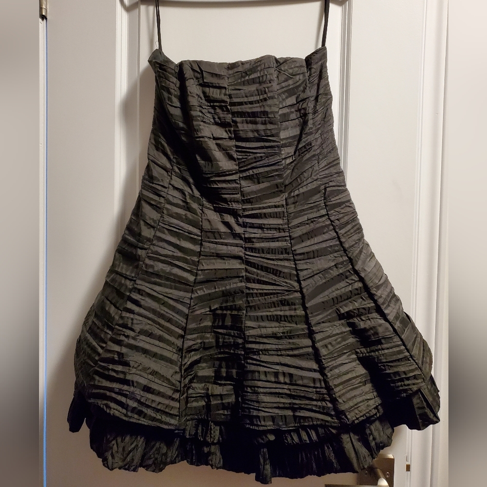 Strapless dress